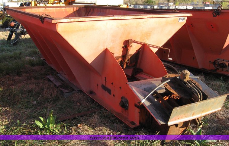 image for item 3045 Fiberglass Co. 195 SK spreader box