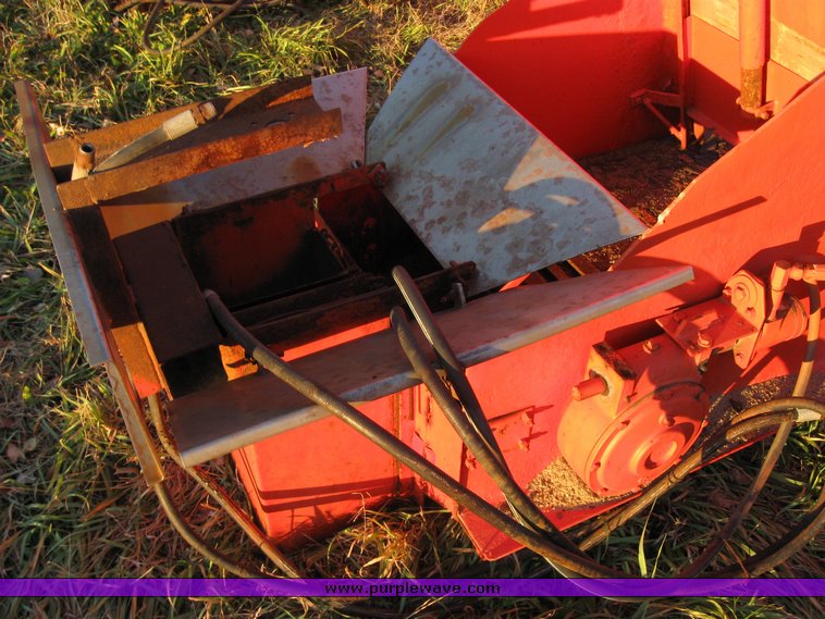image for item 3046 Fiberglass spreader box