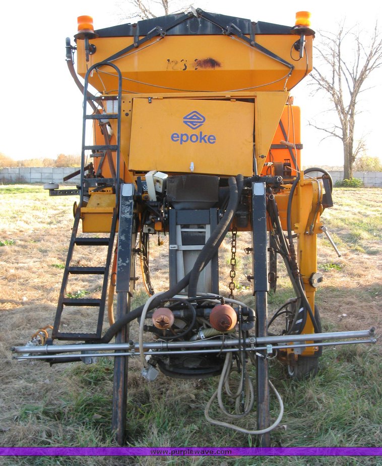 image for item 3050 1993 Epoke bulk mounted spreader
