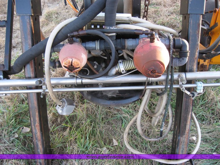 image for item 3050 1993 Epoke bulk mounted spreader