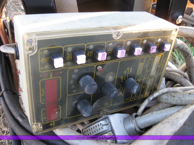 image for item 3050 1993 Epoke bulk mounted spreader