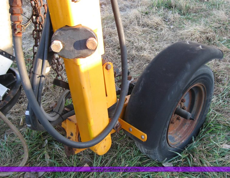 image for item 3050 1993 Epoke bulk mounted spreader