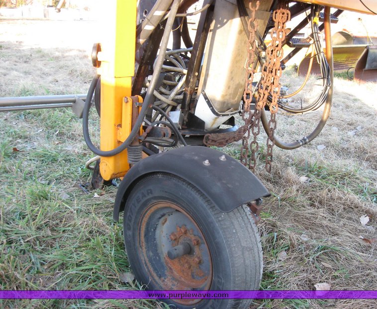 image for item 3050 1993 Epoke bulk mounted spreader