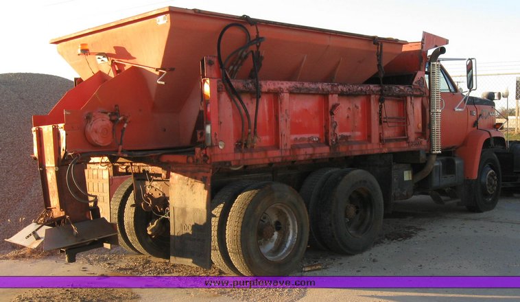 image for item 3051 1988 GMC Topkick ME6500 C7D064 tandem axle dump truck with 12' Doonan bed