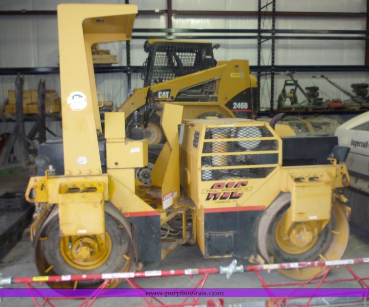 image for item 3108 1999 Hypac C754 soil compactor