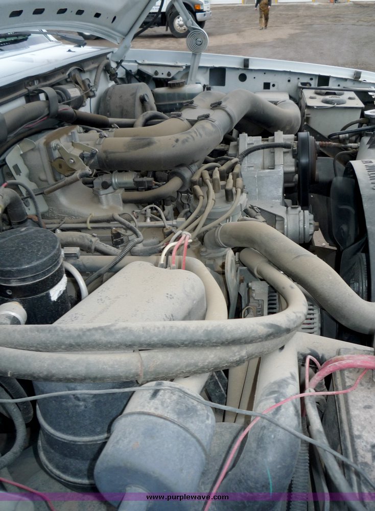 image for item 3110 1995 Ford F350 pickup