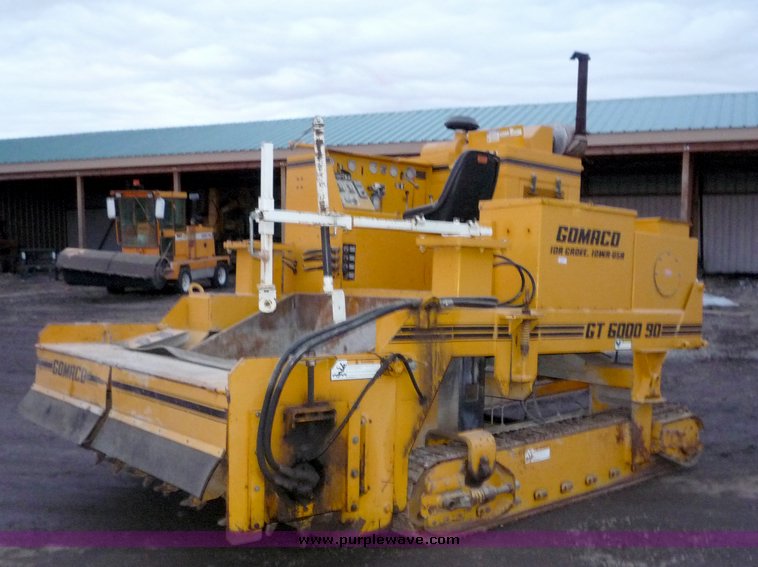 image for item 3116 1994 Gomaco GT6000-90 curb machine