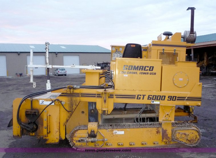 image for item 3116 1994 Gomaco GT6000-90 curb machine