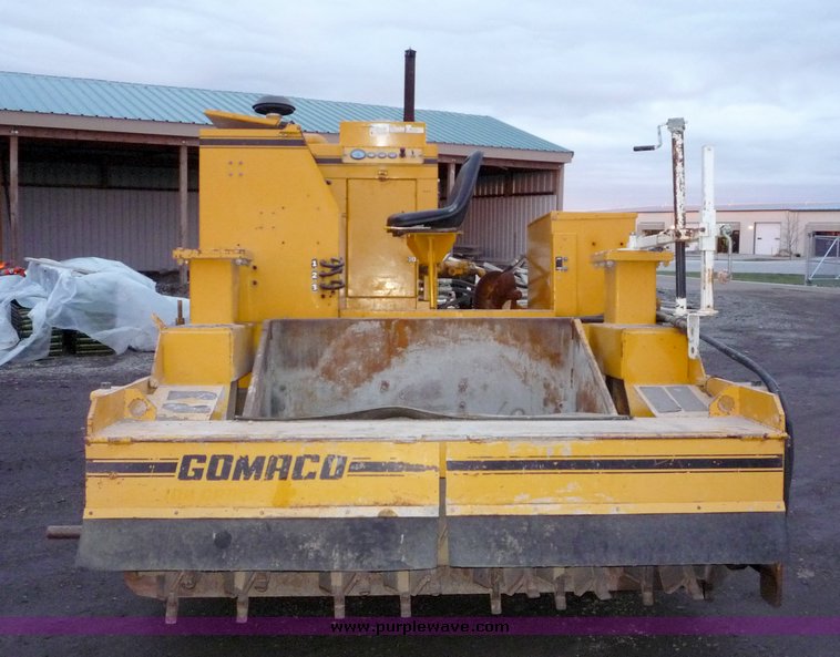 image for item 3116 1994 Gomaco GT6000-90 curb machine