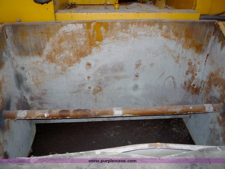 image for item 3116 1994 Gomaco GT6000-90 curb machine