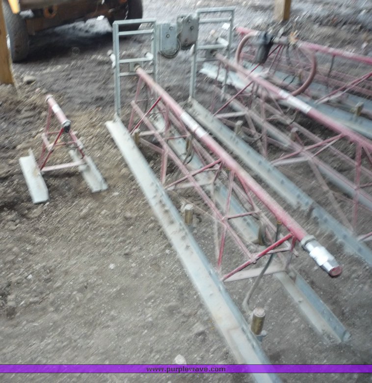 image for item 3117 Pneumatic Razorback screed