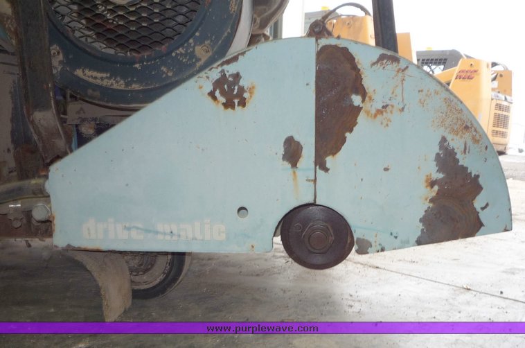 image for item 3118 Target concrete saw with 14" blade