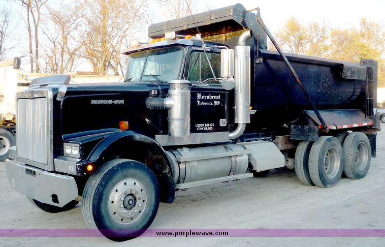 image for item 4095 1994 Western Star dump truck