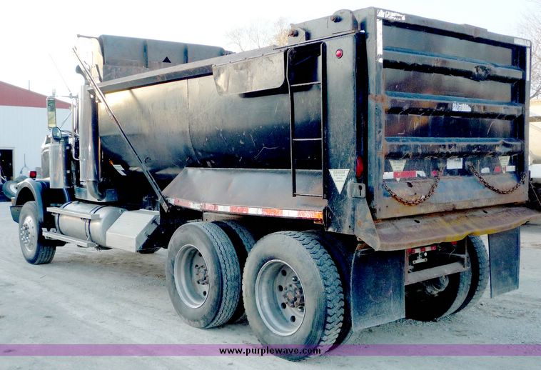 image for item 4095 1994 Western Star dump truck
