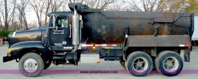 image for item 4096 1989 Freightliner FDL120 dump truck