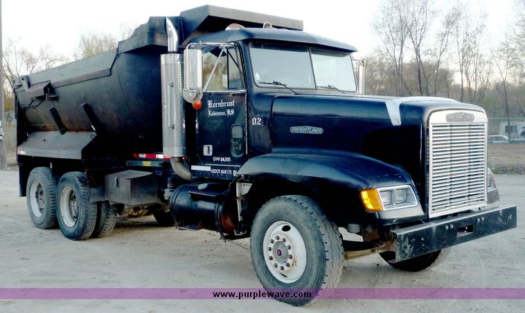 image for item 4096 1989 Freightliner FDL120 dump truck
