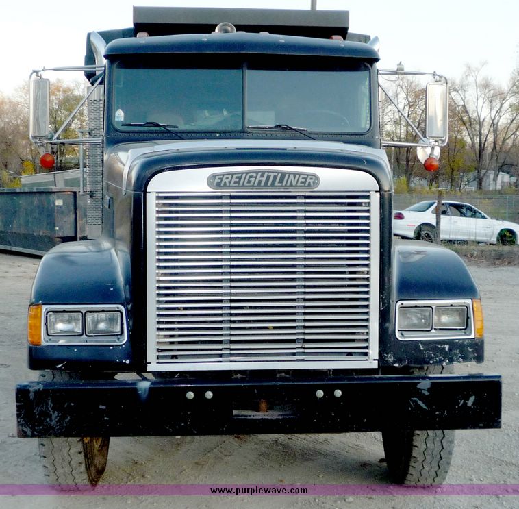 image for item 4096 1989 Freightliner FDL120 dump truck
