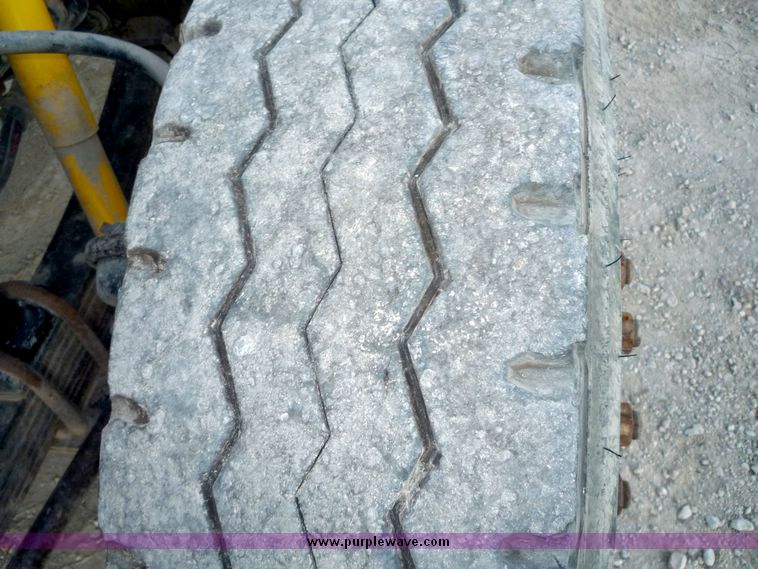 image for item 4096 1989 Freightliner FDL120 dump truck