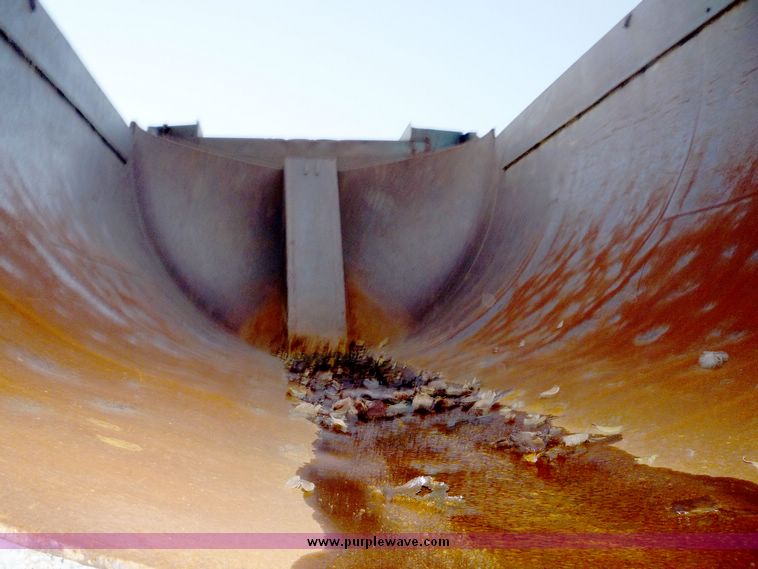 image for item 4096 1989 Freightliner FDL120 dump truck