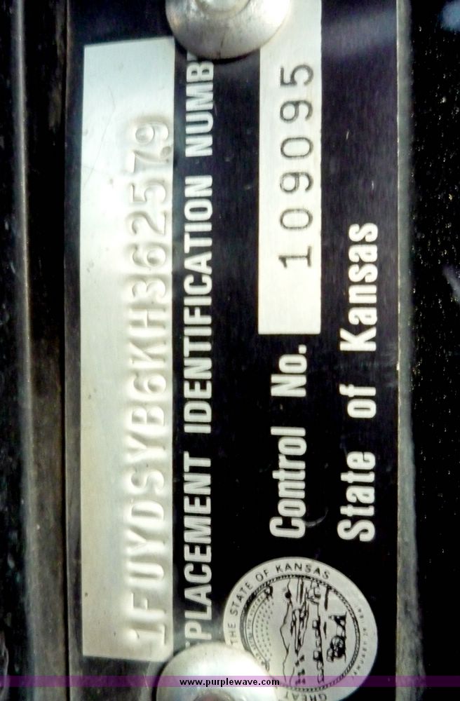 image for item 4096 1989 Freightliner FDL120 dump truck