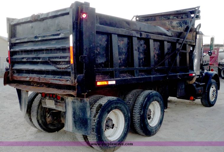 image for item 4097 1987 Freightliner FLC 120 dump truck