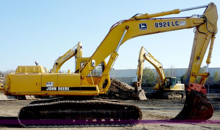image for item 4191 1997 John Deere 892E LC excavator