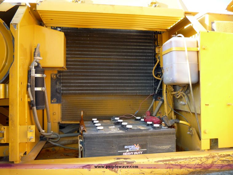 image for item 4191 1997 John Deere 892E LC excavator