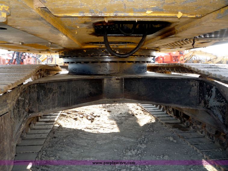 image for item 4191 1997 John Deere 892E LC excavator