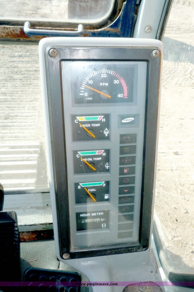 image for item 4192 1998 Samsung SE280 LC-2 excavator