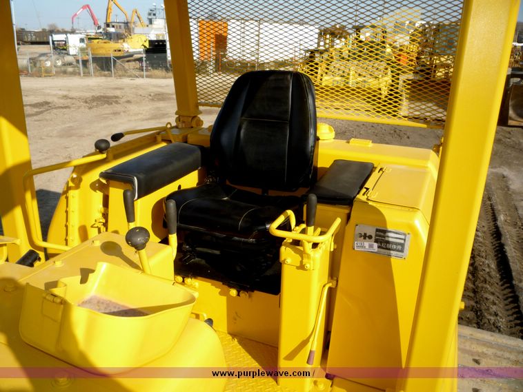 image for item 4193 1982 Komatsu D65E-6 dozer