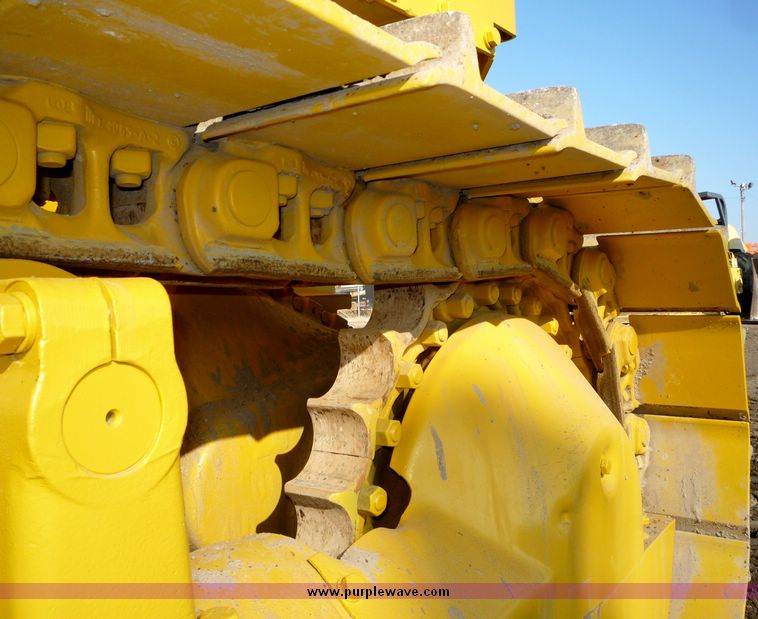 image for item 4193 1982 Komatsu D65E-6 dozer