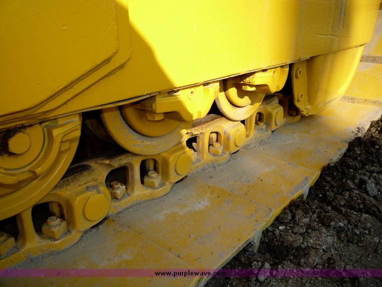 image for item 4193 1982 Komatsu D65E-6 dozer