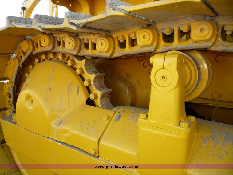 image for item 4193 1982 Komatsu D65E-6 dozer