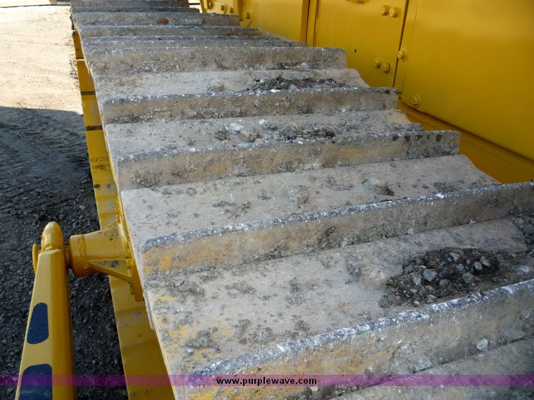 image for item 4193 1982 Komatsu D65E-6 dozer