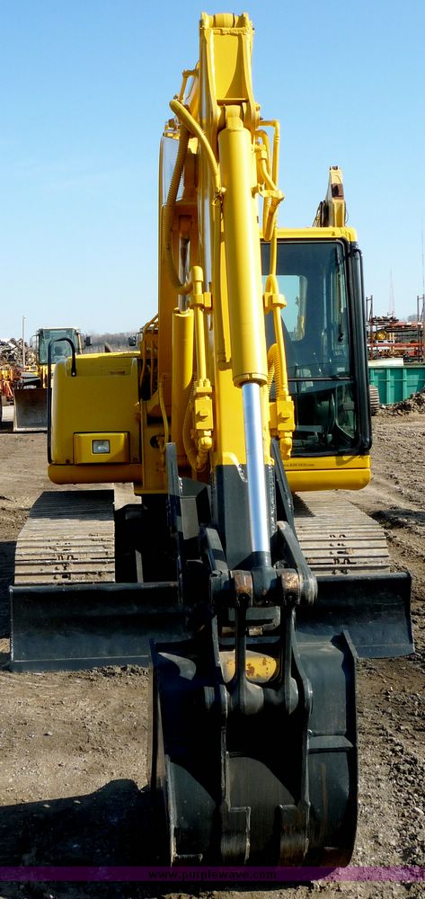 image for item 4194 2000 Komatsu PC60 mini excavator
