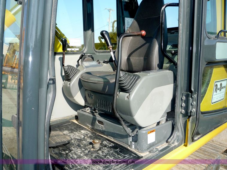 image for item 4194 2000 Komatsu PC60 mini excavator