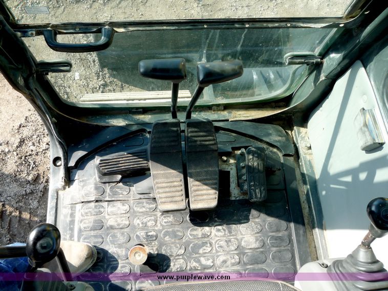 image for item 4194 2000 Komatsu PC60 mini excavator