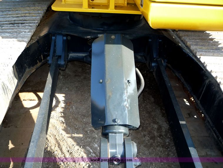 image for item 4194 2000 Komatsu PC60 mini excavator