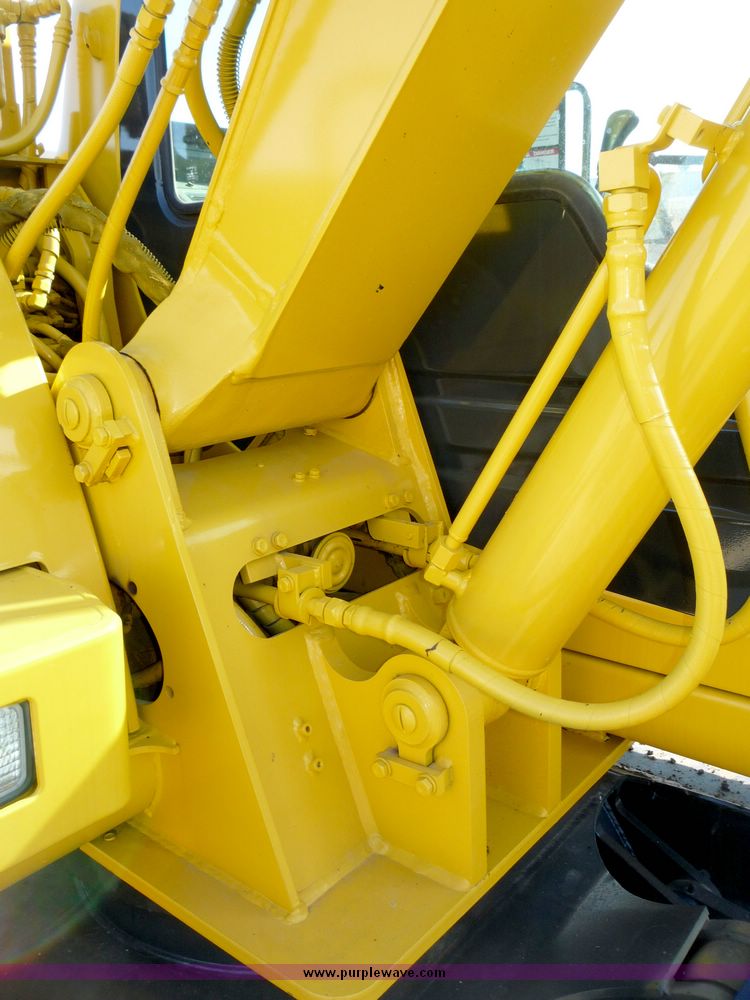 image for item 4194 2000 Komatsu PC60 mini excavator