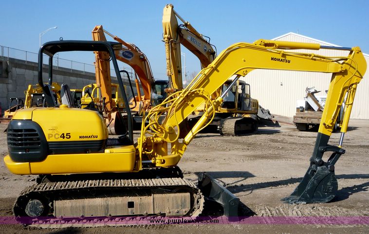 image for item 4195 1995 Komatsu PC45 mini excavator