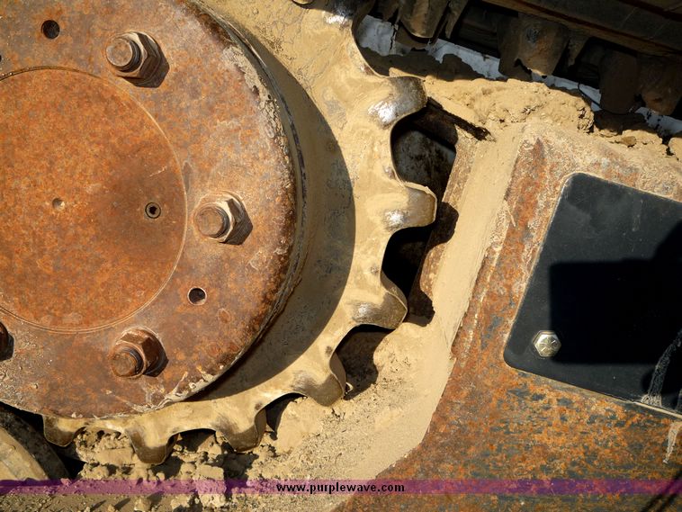 image for item 4196 2004 Bobcat T300 skid steer