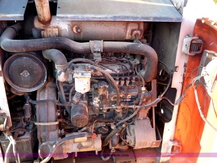 image for item 4196 2004 Bobcat T300 skid steer