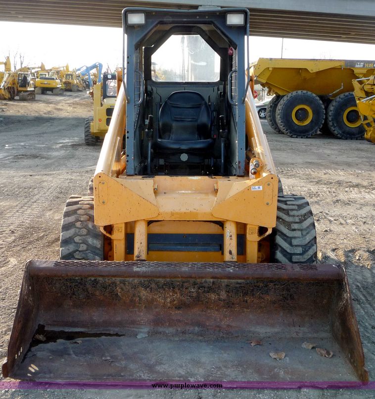 image for item 4197 2004 Mustang 2074 skid steer