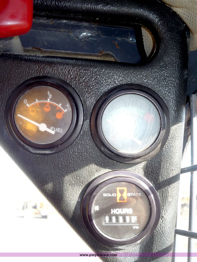 image for item 4197 2004 Mustang 2074 skid steer