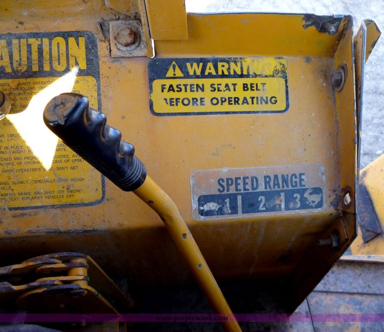 image for item 4199 Mustang 880 wheel loader