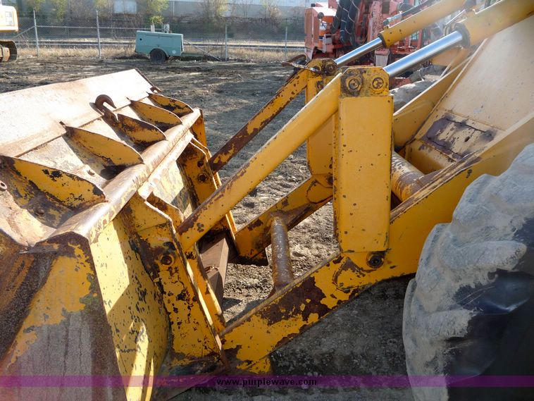 image for item 4199 Mustang 880 wheel loader