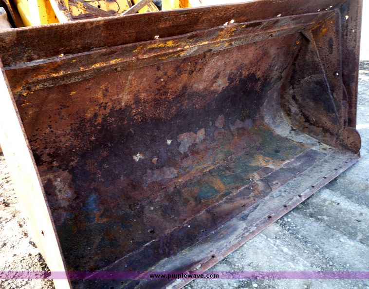 image for item 4199 Mustang 880 wheel loader