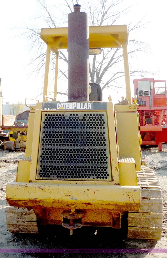 image for item 4200 1988 Caterpillar 943 track loader