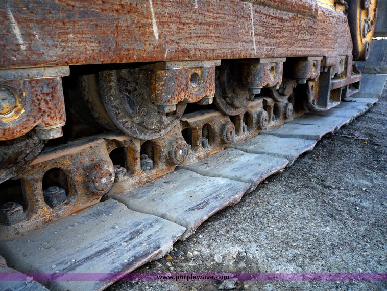 image for item 4200 1988 Caterpillar 943 track loader