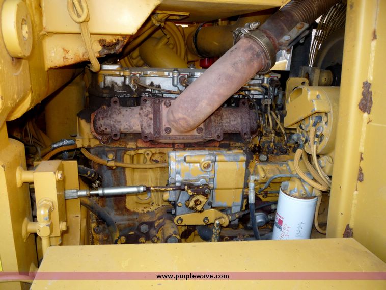 image for item 4200 1988 Caterpillar 943 track loader